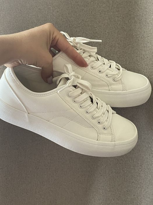 Кеди Zara 39 розмір ,продаю взувала один раз