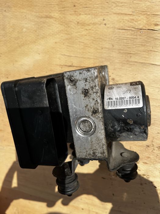 Vw Caddy III Pompa ABS Hamulcowa 1K0.907.379.P