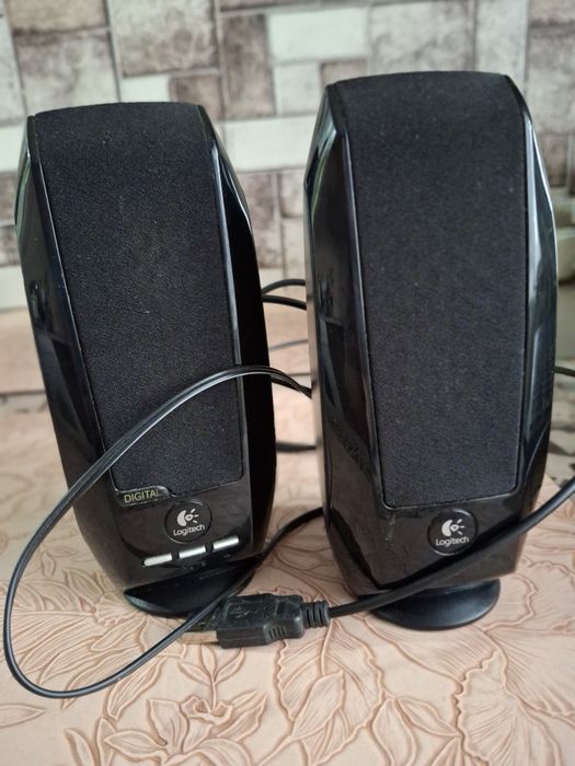 Продам ноутбук Lenovo + колонки