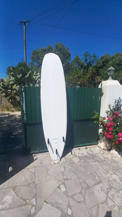Prancha de surf em óptimas condições