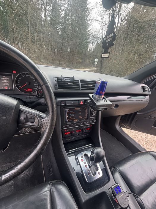 Aydi a4 b7 2008рік