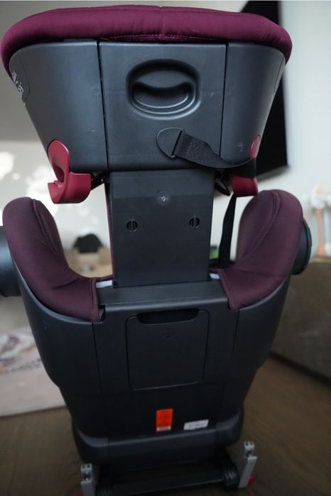 Britax Römer Kidfix III S ISOFIX (Burgundy Red) дитяче автокрісло 15–36 кг