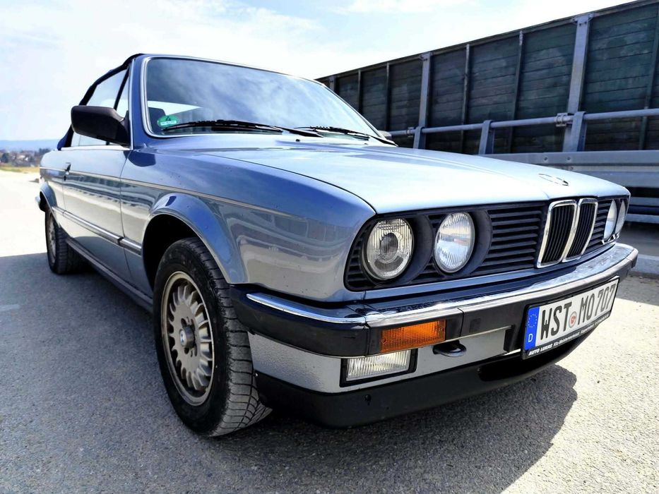 BMW E30 320I cabrio