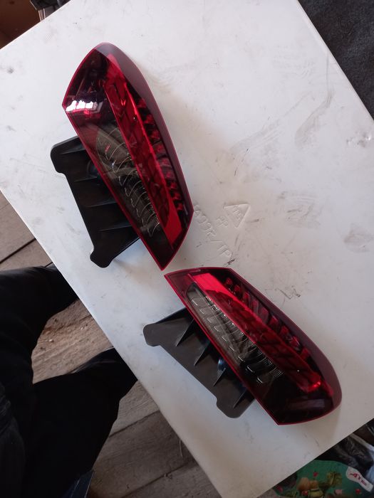 Фонарі стопи Mercedes w/s 213