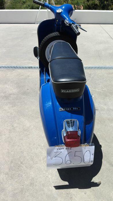 Vespa 50S restaurada com documento único