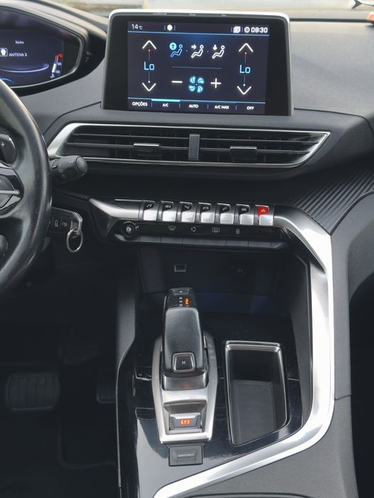 Peugeot 5008• 2019 7lug•Allure 1.5BlueHDi • automático • pronto a circular