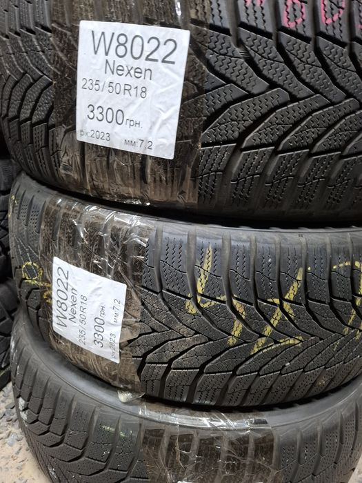 Продам зимові шини 235/50r18