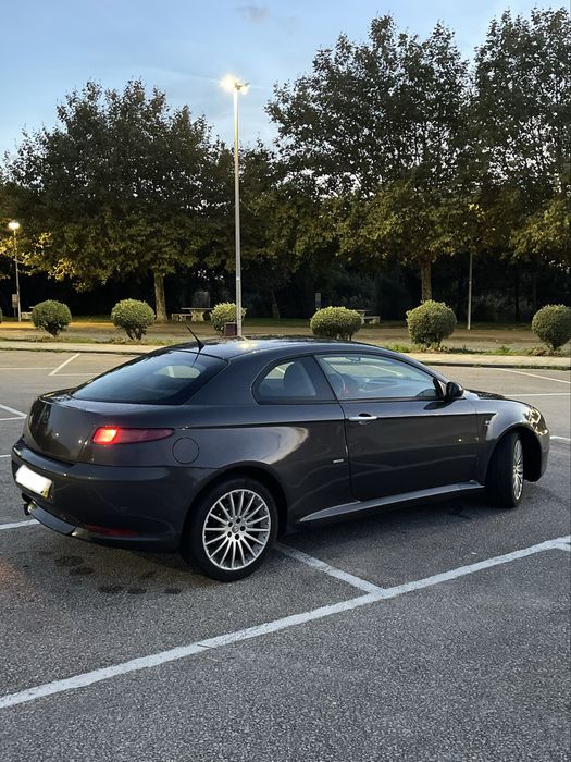 Alfa Romeo GT 1.9 JTD 150cv | 2006 | 348.000 km | Troca/Retoma foto 4