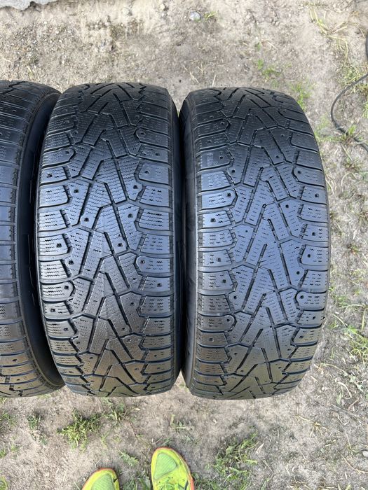 215 65 r16 Pirelli Winter Ice Zero