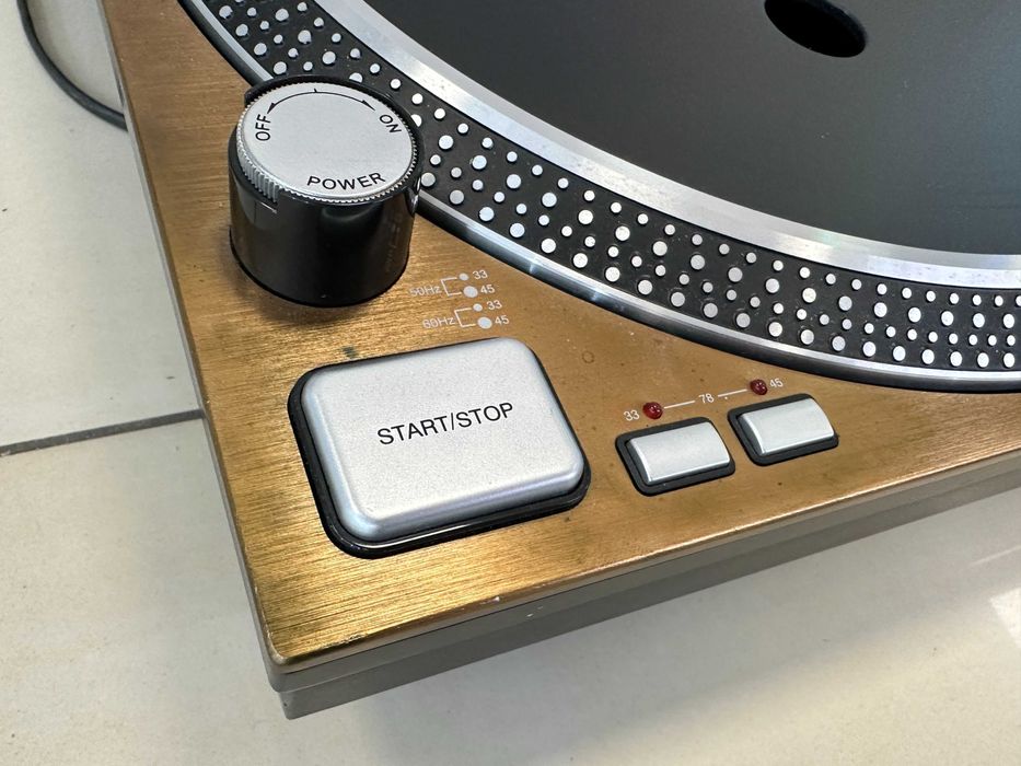 Gramofon Reloop RP-4000 M3D