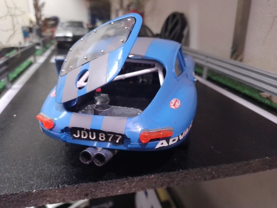 Miniatura 1/18 jaguar E