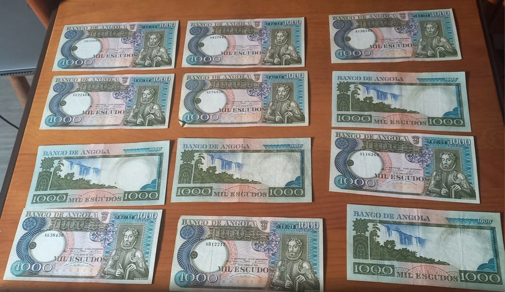 Moedas e notas antigas