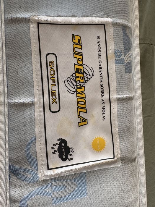 Cama de solteiro completa com colchão