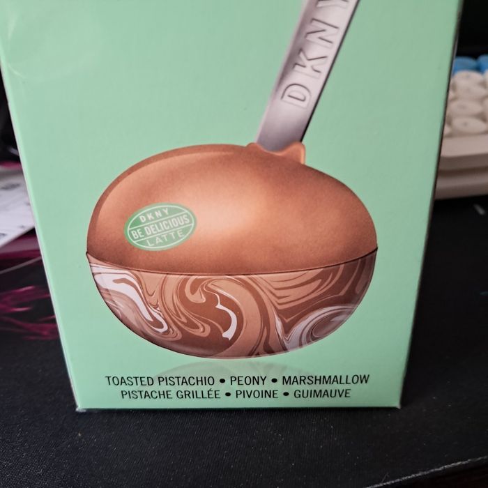 Perfumy DKNY Latte pistachio