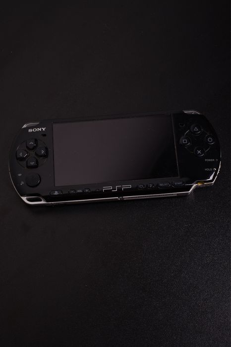 PlayStation Portable PSP 3004 Bundle (God of War + Tekken) + God of War Duch Sparty