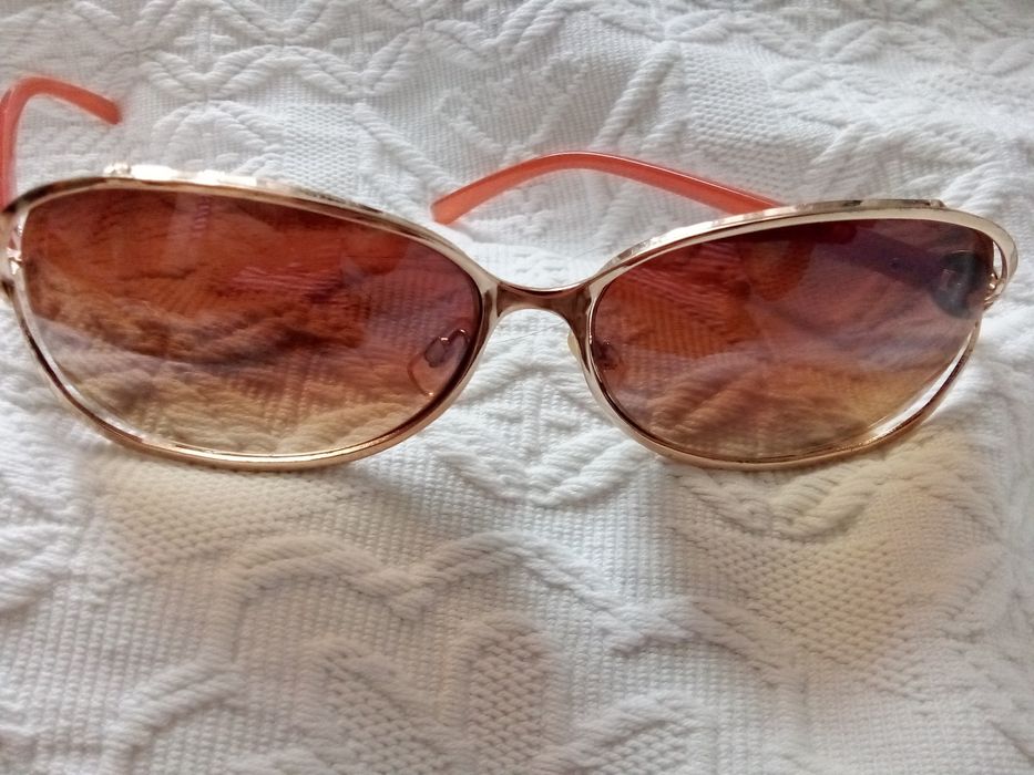 Фирменные  Steve  Madden солнцезащитные очки