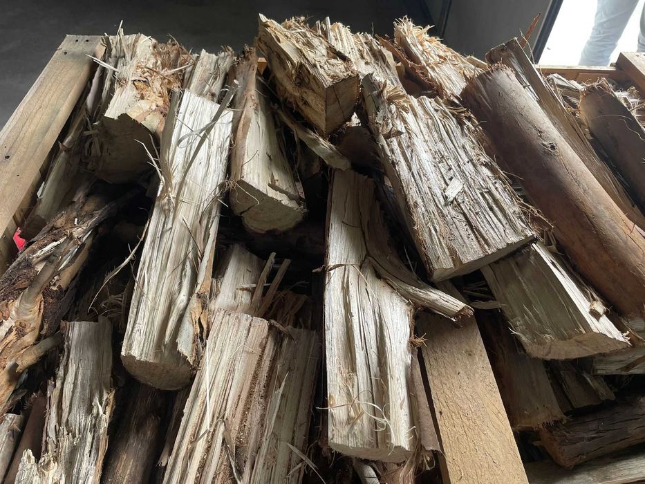 Lenha de Eucalipto - PREÇO COM ENTREGA INCLUÍDA 1m3