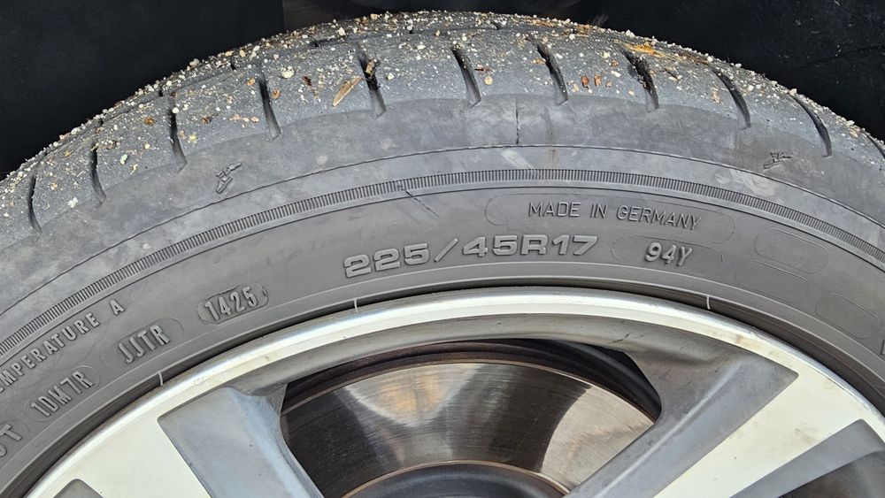 Volvo V40 D4 R-Design