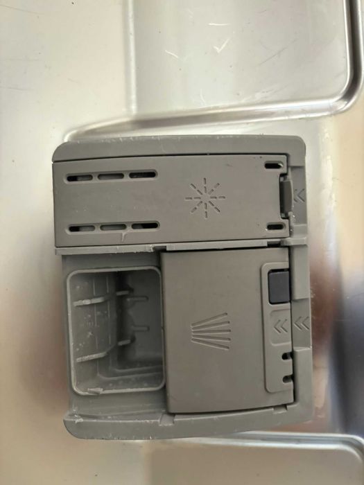 Melhor oferta. Maquina de lavar  loiça, SIEMENS.