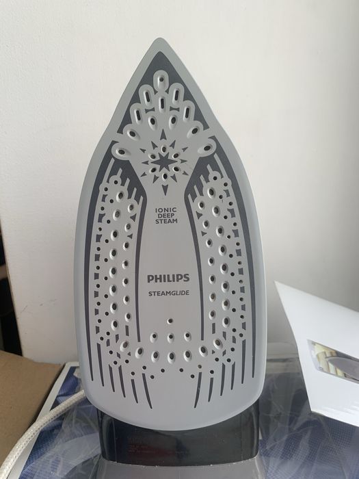 Праска Philips GC 4870