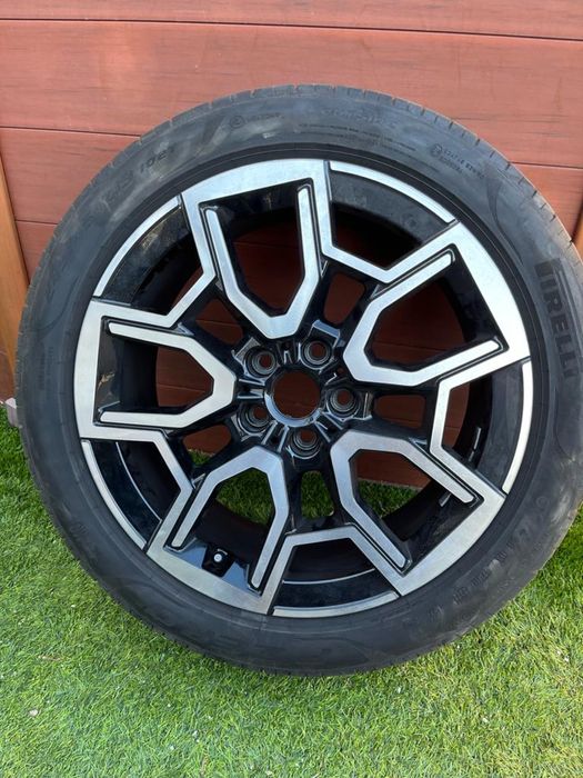 Jantes BMW 19” + Pneu Pirelli P-Zero