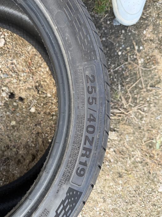 Opony letnie 255/40/19
