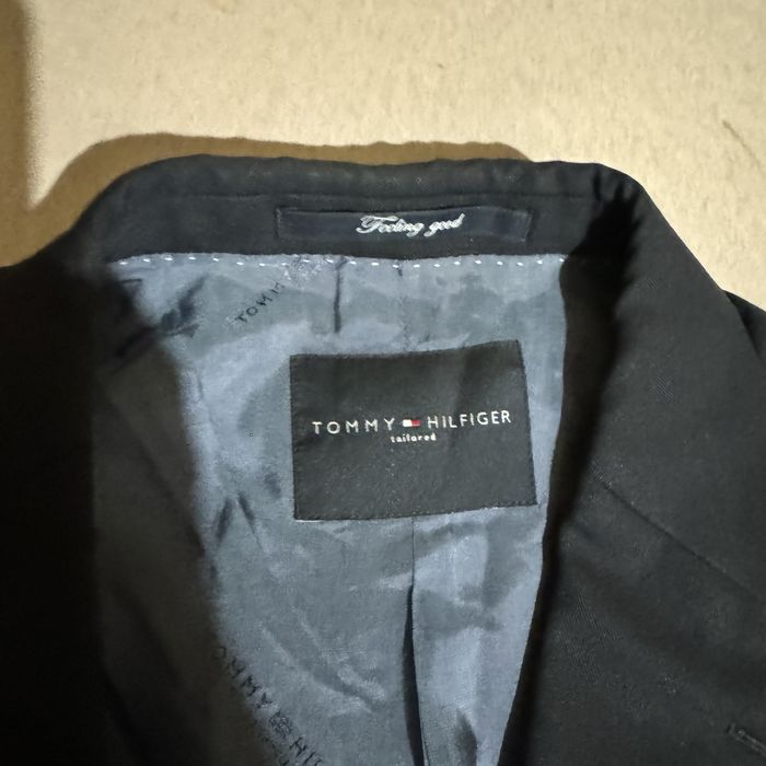 Весільний костюм Томі Хілфігер для чоловіка