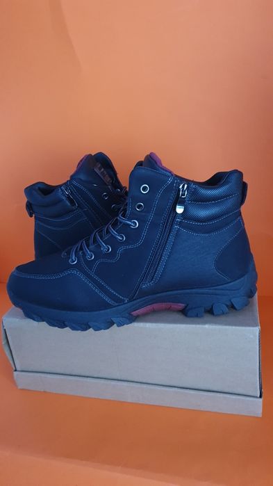 Buty nowe męskie trekkingowe ocieplane czarne rozmiar 44