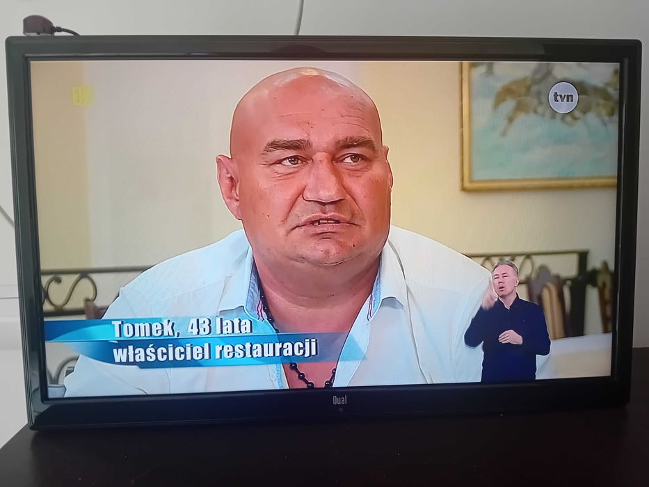Telewizor 24" Dell z wbudowanym odtwarzaczem DVD, tunerem sat. S2
