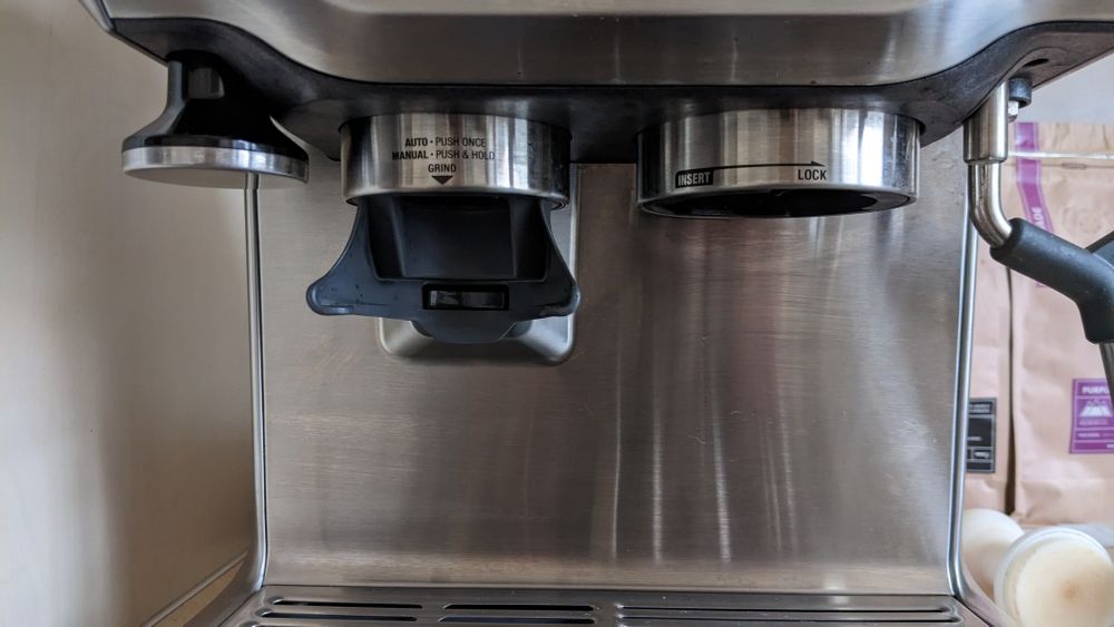 Ekspres kolbowy SAGE Barista Express SES875BSS