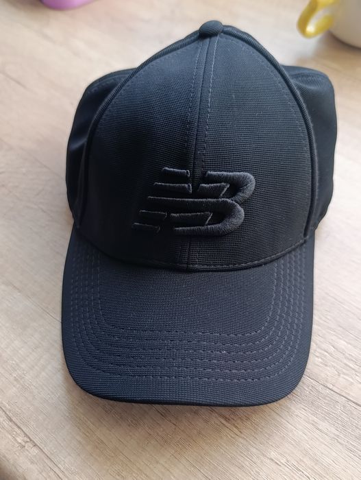 Czapka z daszkiem New Balance – stan idealny