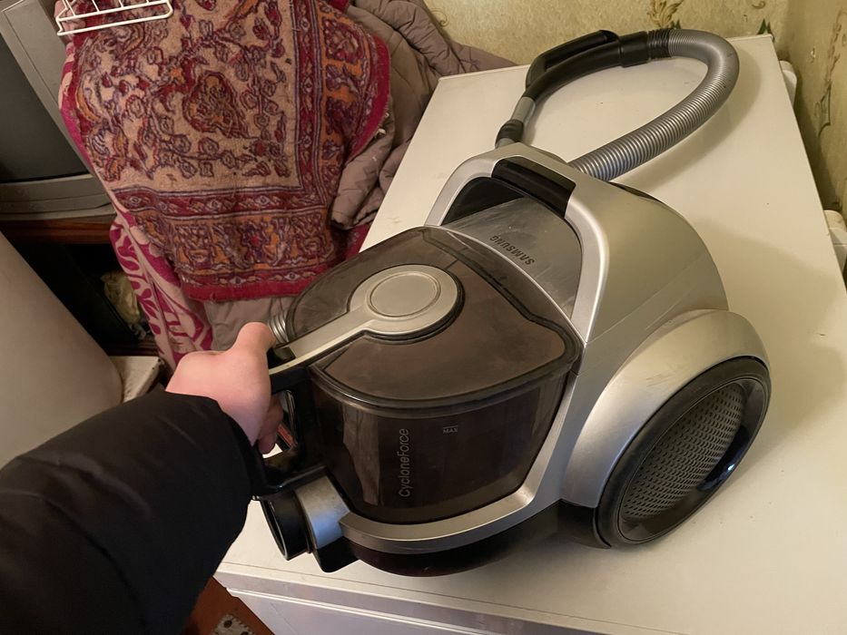 Продам пылесос самсунг