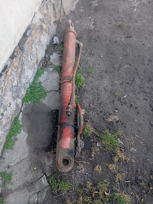 Запчастини до екскаватора