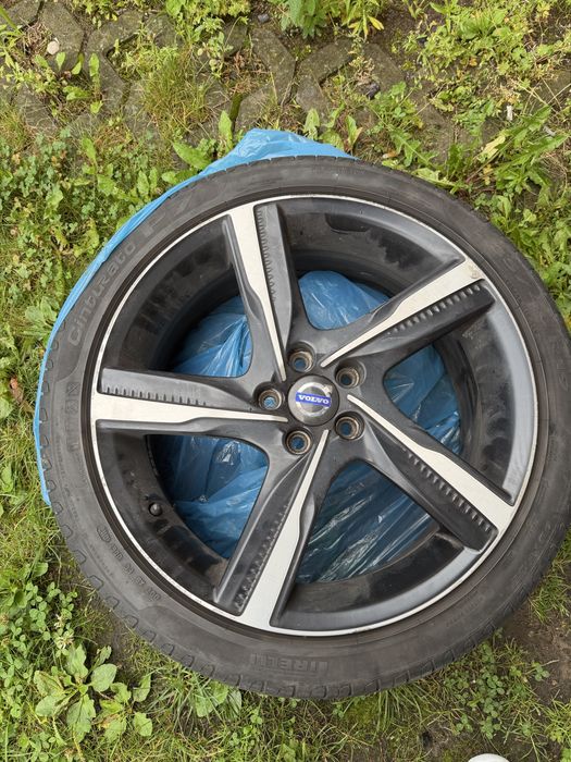 Sprzedam opony letnie z felgami R19