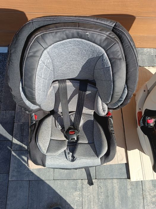 Fotelik samochodowy z isofixem