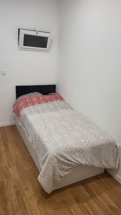 Aluga se quarto Queluz Belas