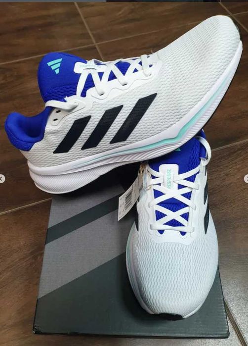 Adidas Response кросывки оригінал 44