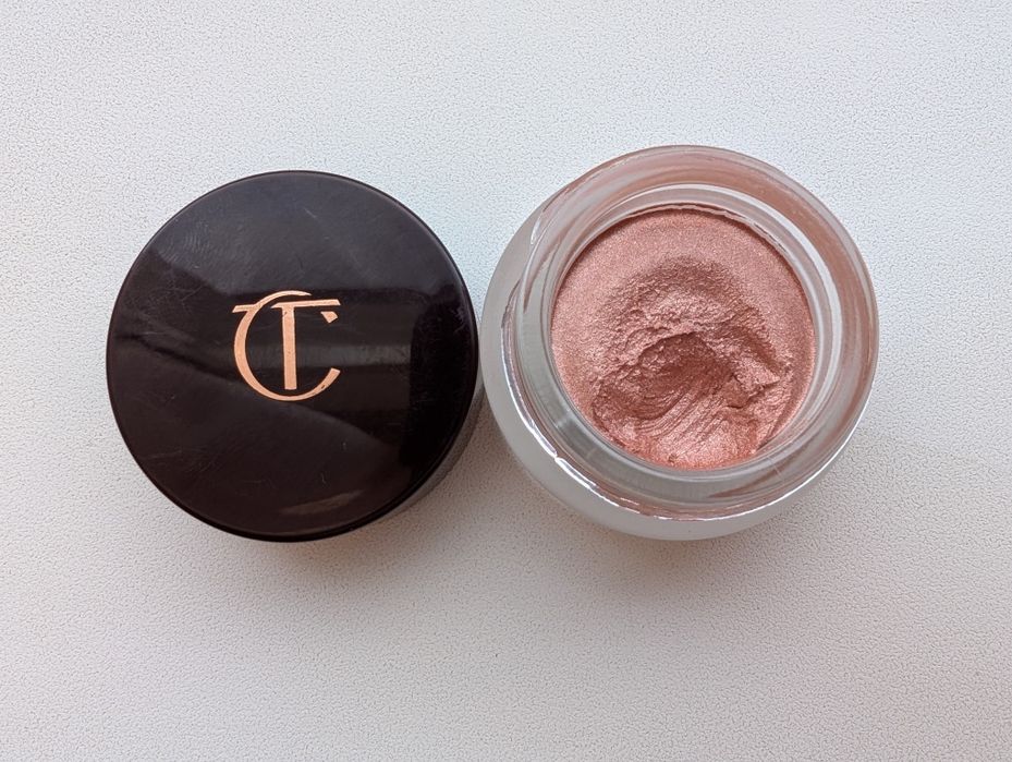 Charlotte Tilbury Eyes to Mesmerise Rose Gold.