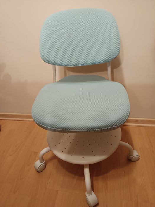 Krzesło Ikea Vimund błękitne