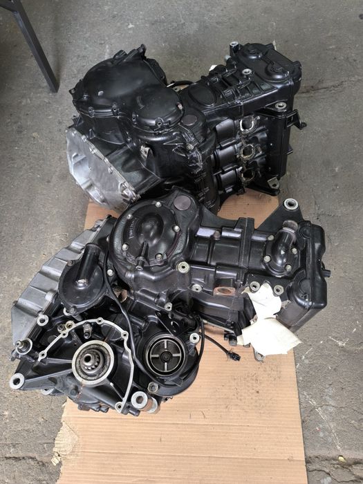 Motor triumph 955i + motor para peças + injeção