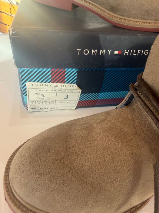 Оригінальні черевики Tommy Hilfiger Michael Chukka (Розмір 34)
