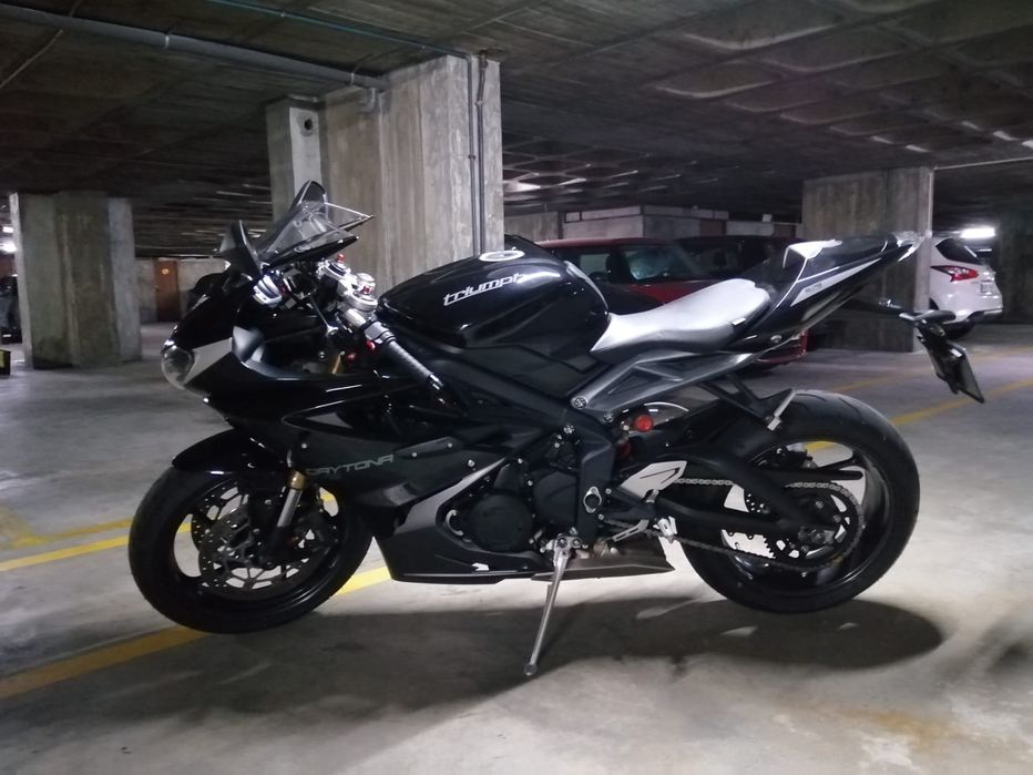 TRIUMPH Daytona 675