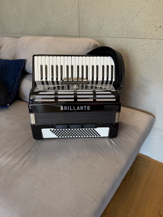 Akordeon Brilante 96 basow Stan idealny