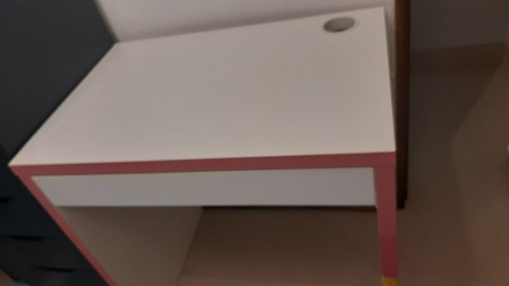 Mesa escritório + cadeira IKEA para criança