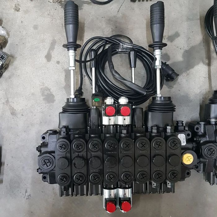 Rozdzielacz elekrto-hydrauliczny 8 sekcyjny