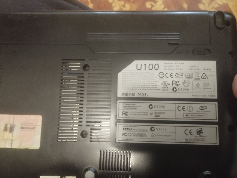 Продам нетбук msi u100