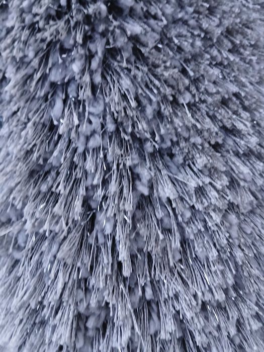 Alcatifa  cinza como