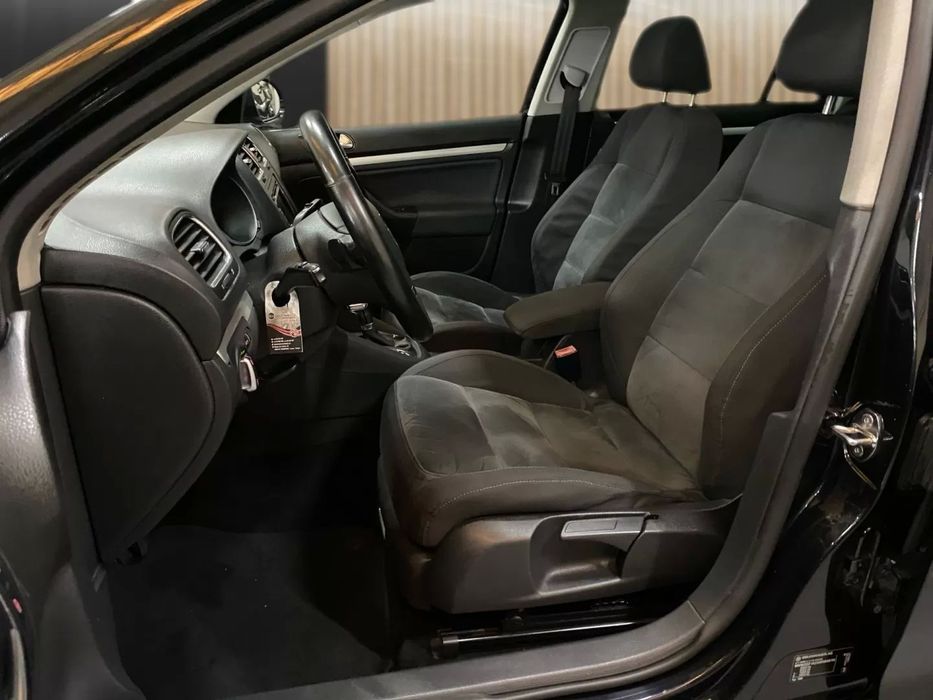 VW Golf Variant 1.6 TDi Highline DSG