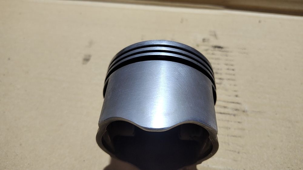 Tłok Briggs dolnozaworowy