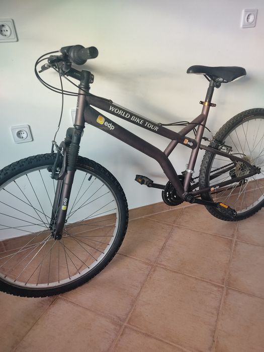 Bicicleta  roda aro 26 pronta a usar